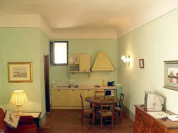 Trinity Hotell 3*