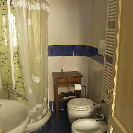Trinity Hotell